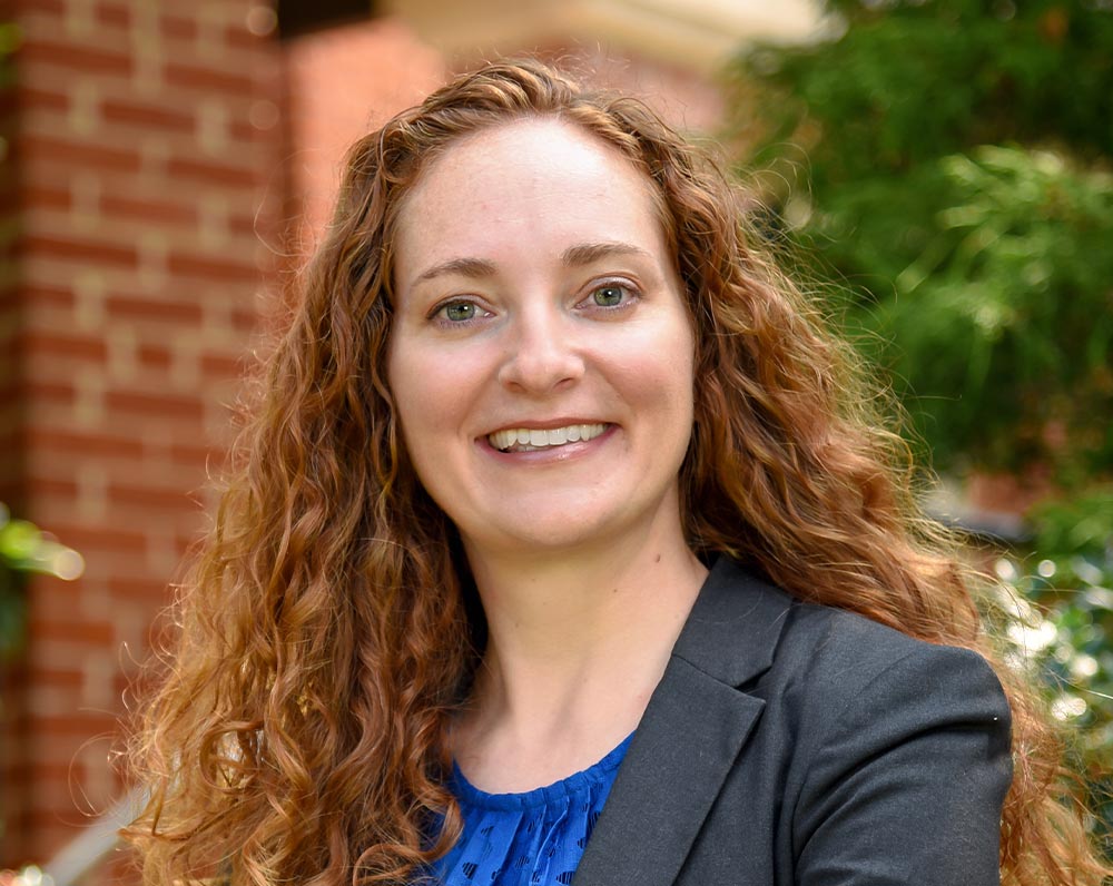headshot of Professor Annetta Grant