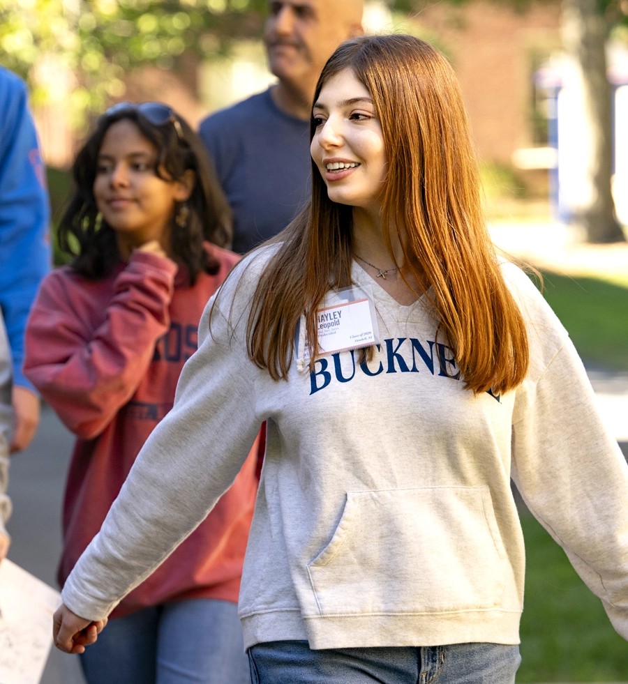 Hayley Leopold walking around Bucknell campus with a group of people
