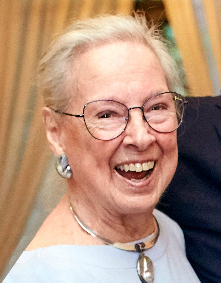 headshot of Barbara “Bobbie” folk Mynott