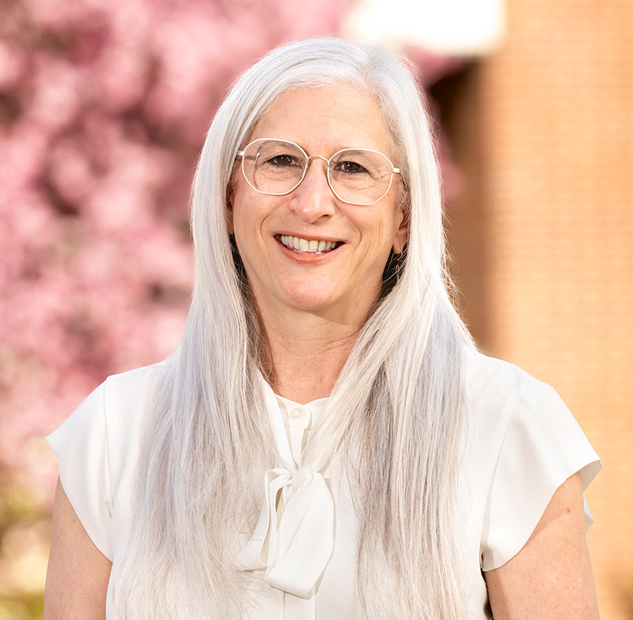 Wendy Sternberg headshot