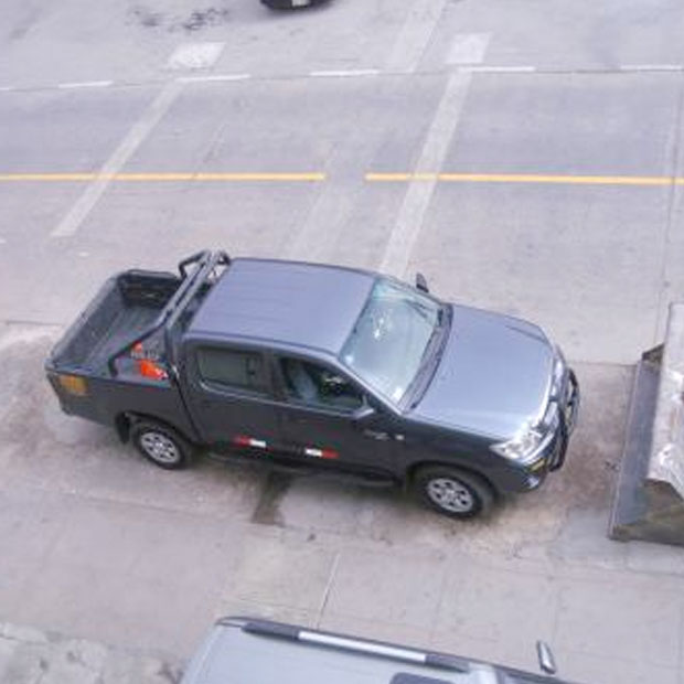 Camionetas 4x4 Toyota hilux y Mahindra