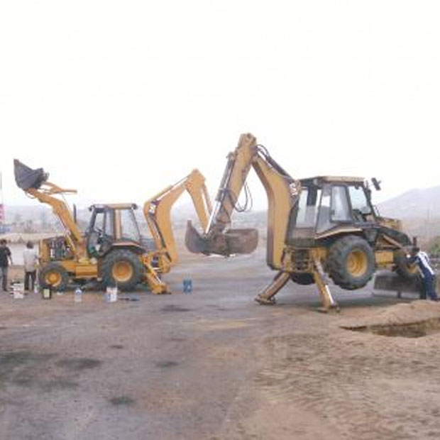 Dos Retroexcavadoras marca Caterpillar Modelo 436B y 446B