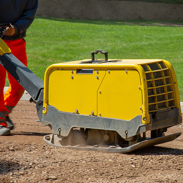 Servicio de corte de pavimento y compactación