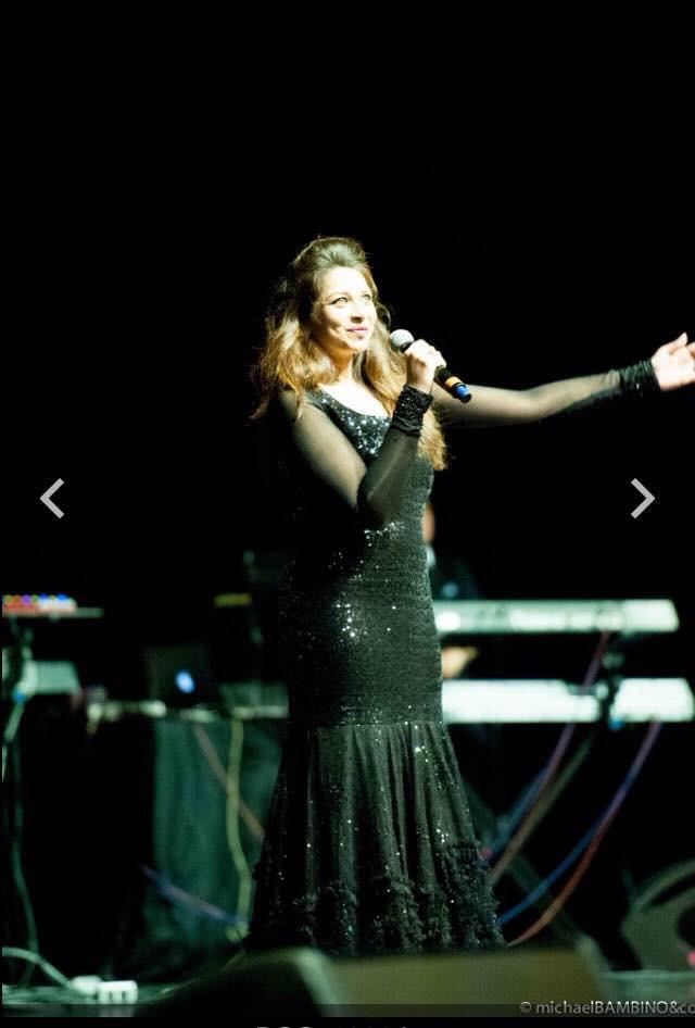 Bollywood & Fusion Live - Simantinee Roy portfolio 4