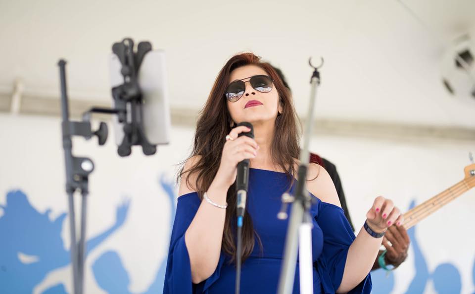 Bollywood & Fusion Live - Simantinee Roy portfolio 6