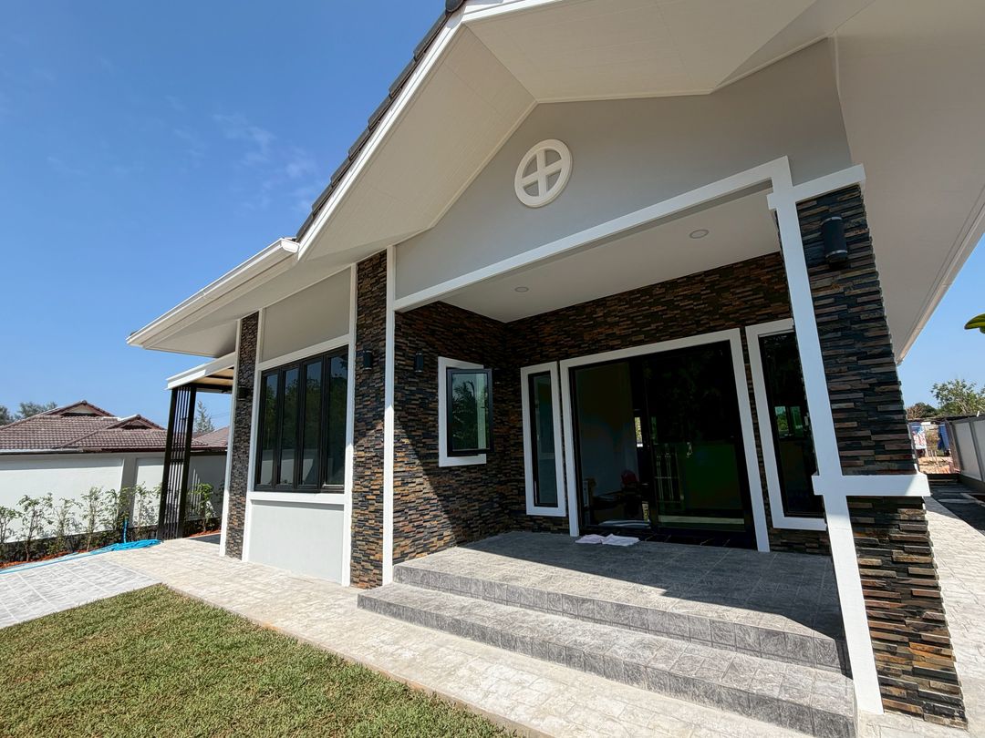 New 2-bedroom pool villa at Khao Lak for rent