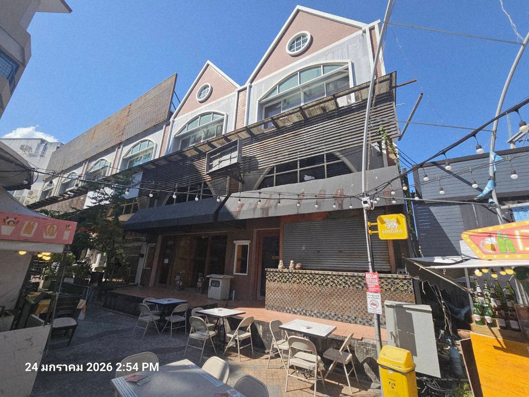 Shophouse next to Wine Connection and Night Plaza at Kata