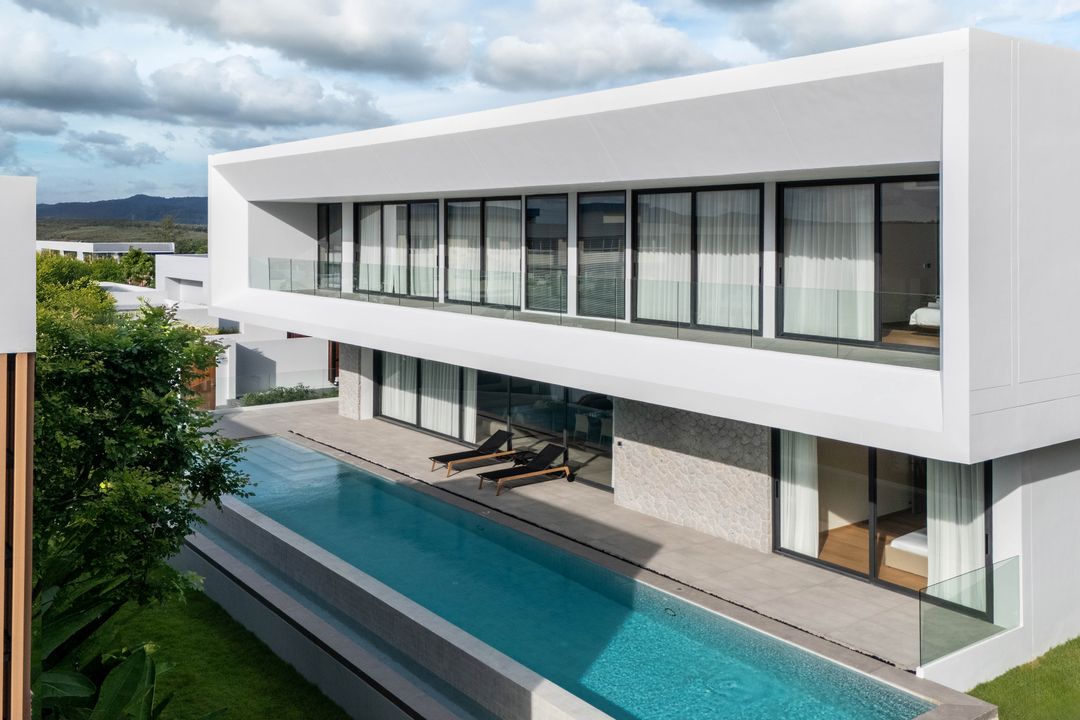 New modern luxury 5-bedroom pool villa at Cherngtalay