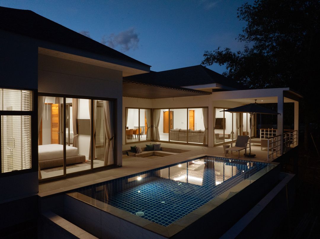 New elegant 4-bedroom pool villa for rent at Phang Nga
