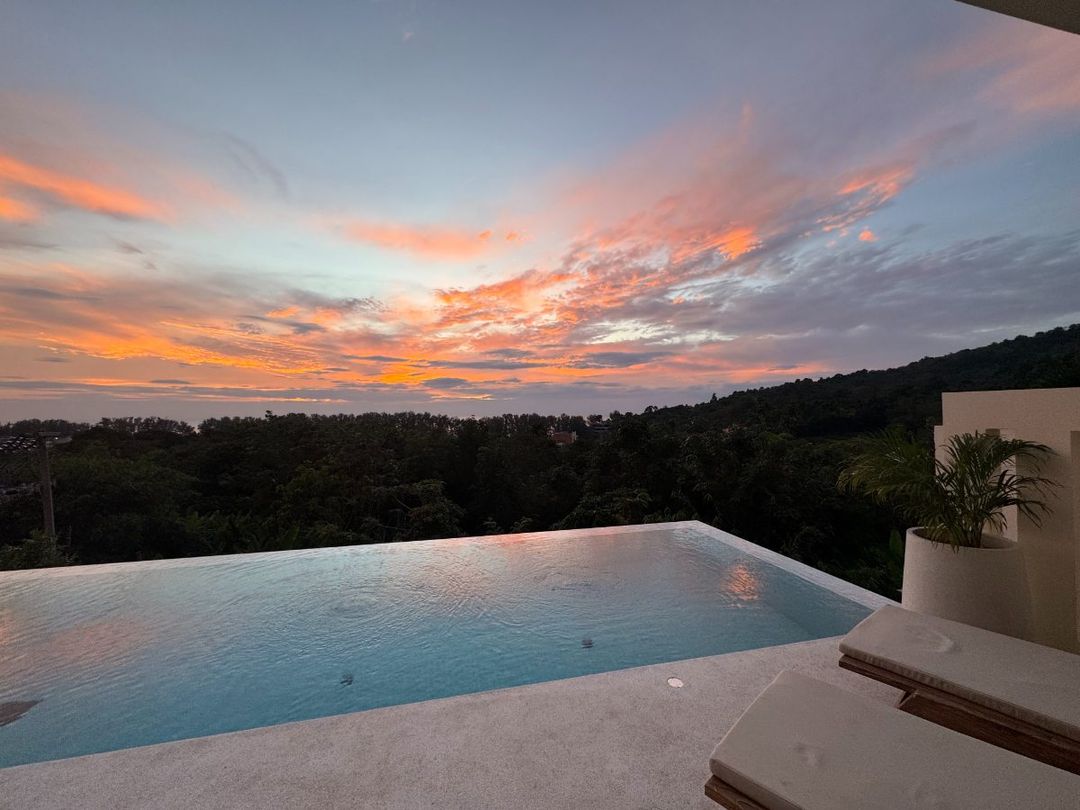 Elegant 4 bedroom pool villa at Nai Thorn