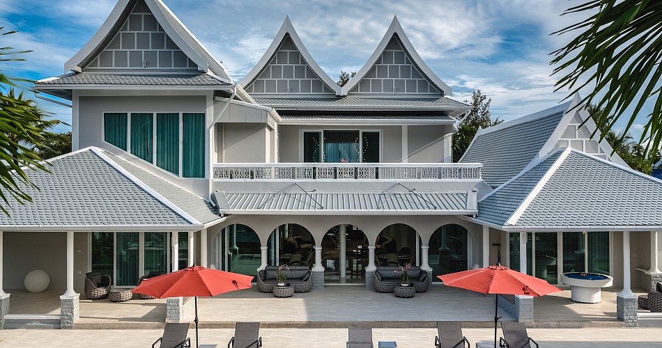 New Modern Seaside Villa 7 bedroom pool villa at Bang Tao