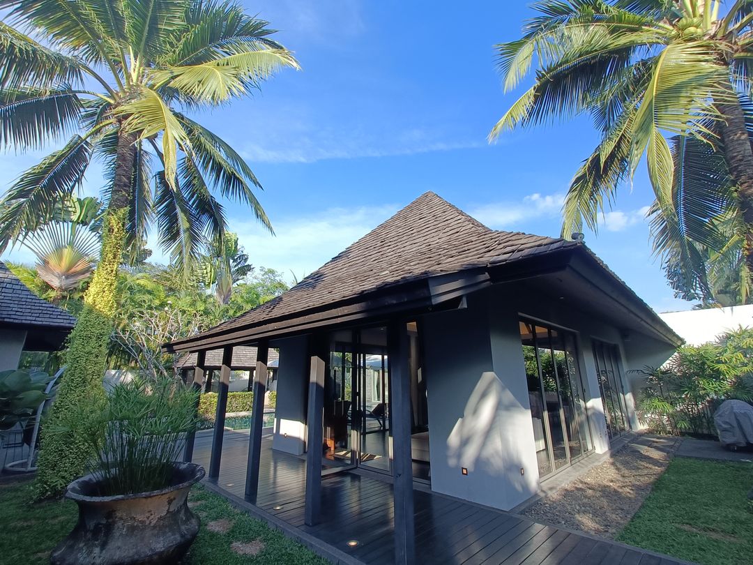 Luxury 4 bedroom pool villa at Thalang