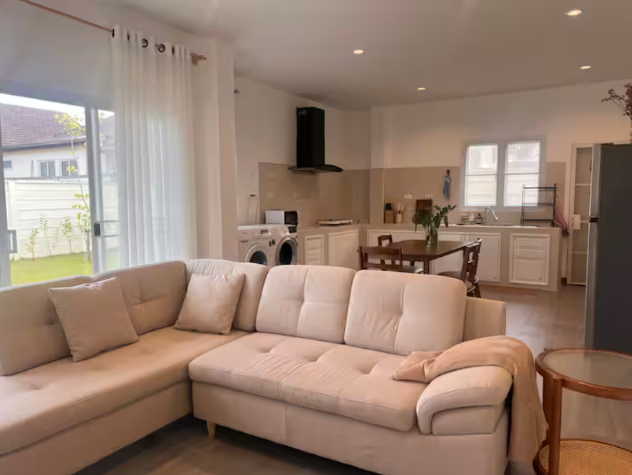 2-bedroom private house located in the heart of Khuekkhak, Khao Lak.