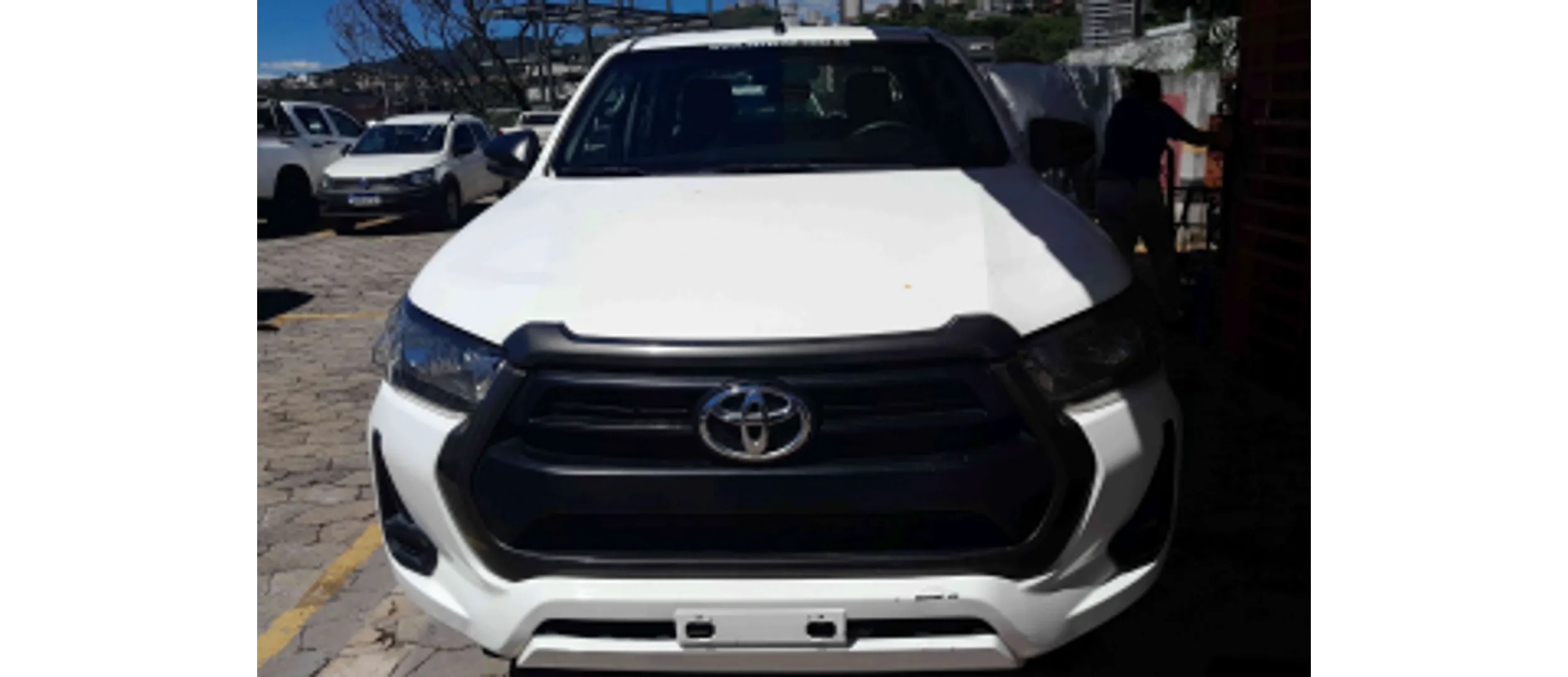 Toyota Hilux 2.8 D-4D TURBO DIESEL CD POWER PACK 4X4 MANUAL 2022