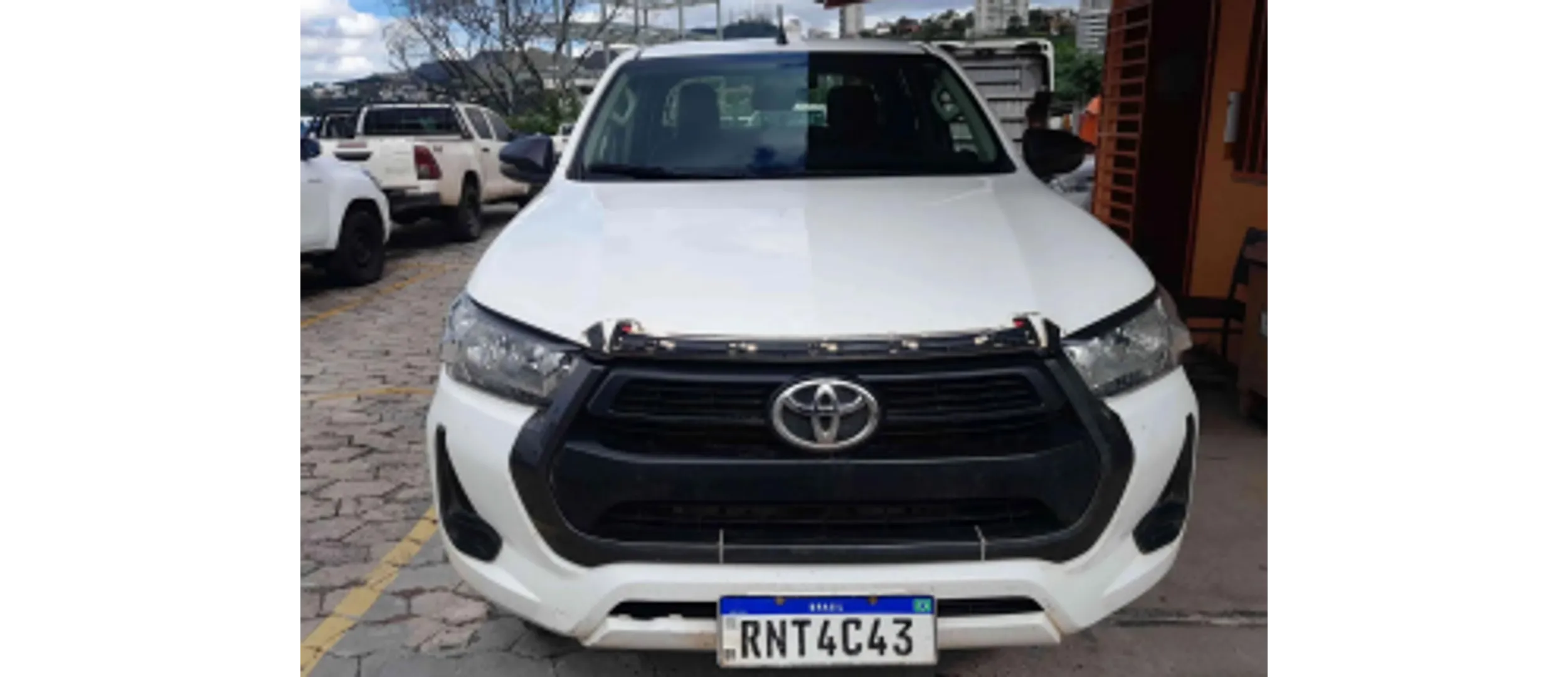 Toyota Hilux 2.8 D-4D TURBO DIESEL CD POWER PACK 4X4 MANUAL 2021
