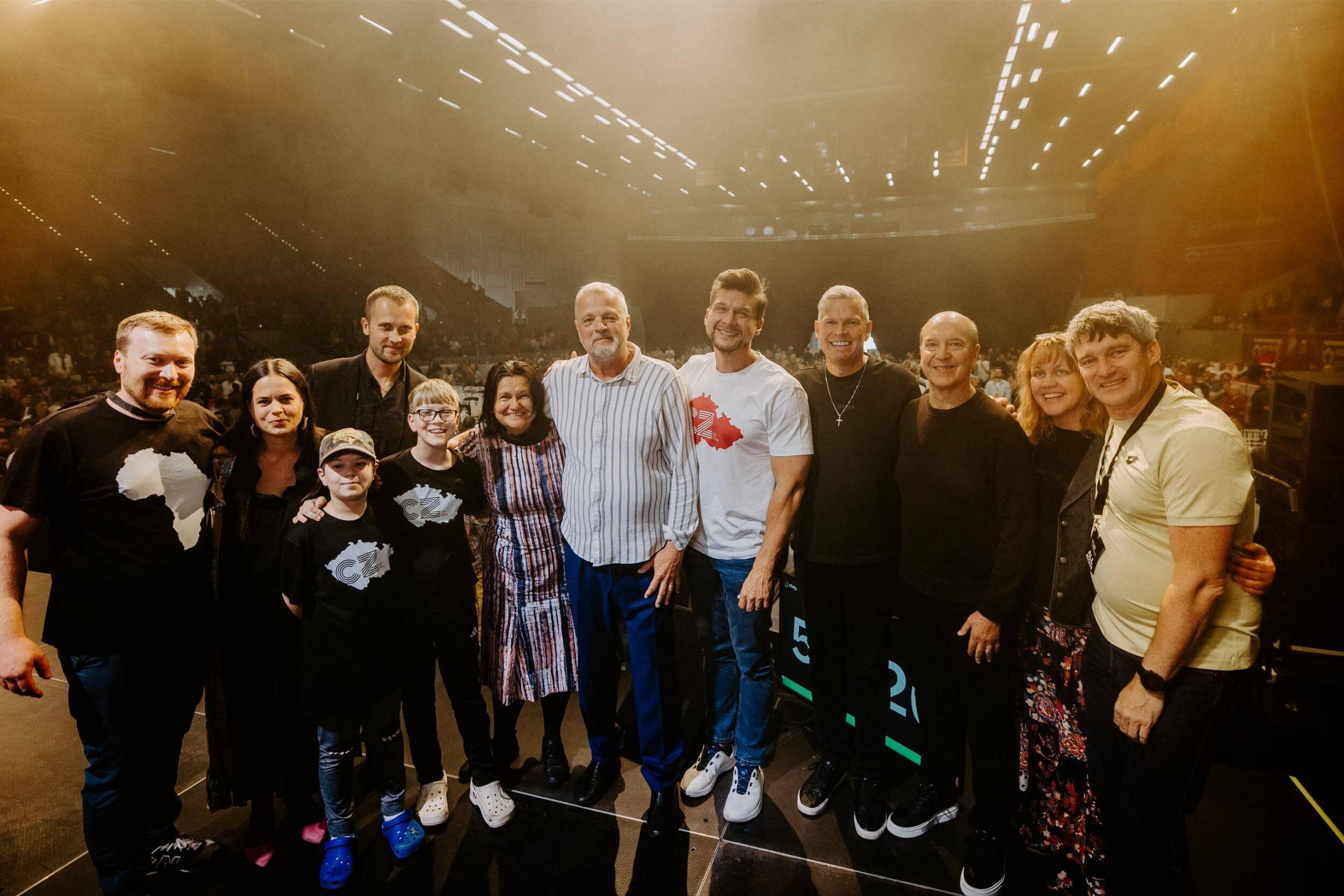 Thank you to the Fire26 Team! L to R: David Bielava, Jana Bielava, Tobias Bielava, Samuel Bielava, Vojtech Trcka, Silva Sipkova, Bret Sipek, Daniel Kolenda, Jean-Luc Trachsel, Claudio Freidzon, Barbara Folbrechtova, Jan Folbrecht 