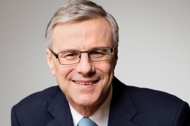 alain dehaze headshot