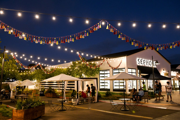 One Paseo Al Fresco dining