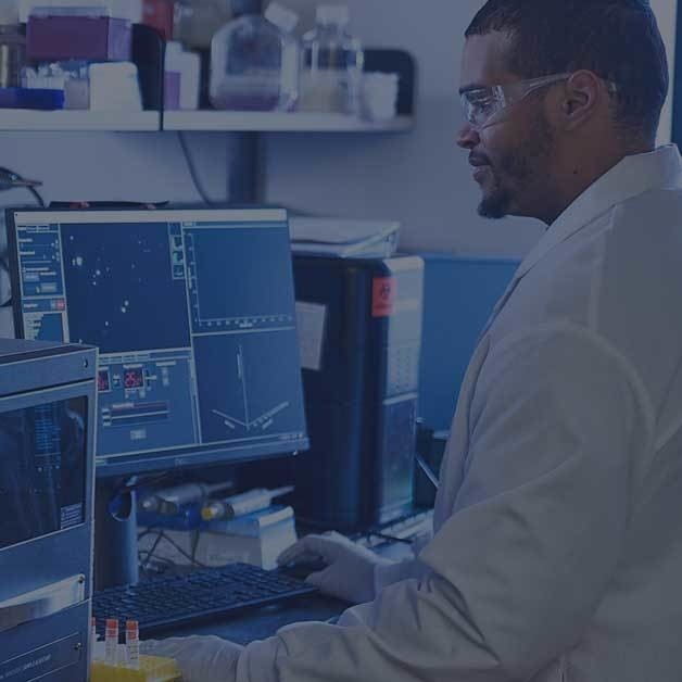 Photo of Crosslinks lab guy blue NEW