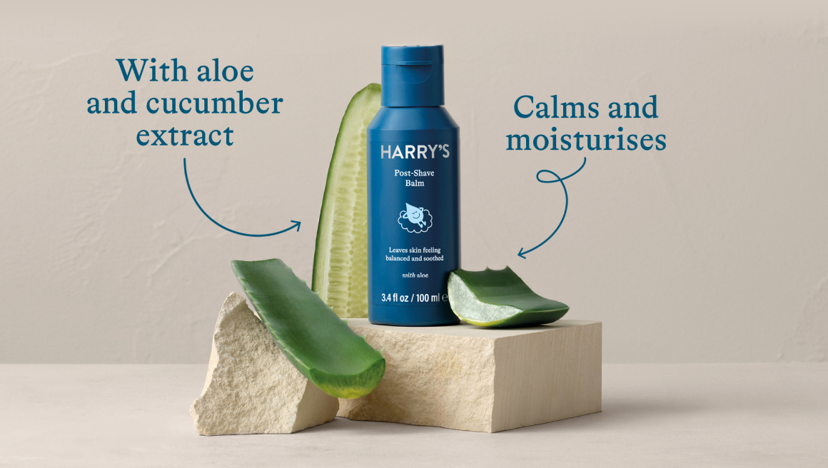 With aloe and cucumber extract. Calms and moisturises.