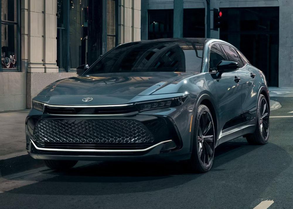 2025 Toyota Crown Performance Features