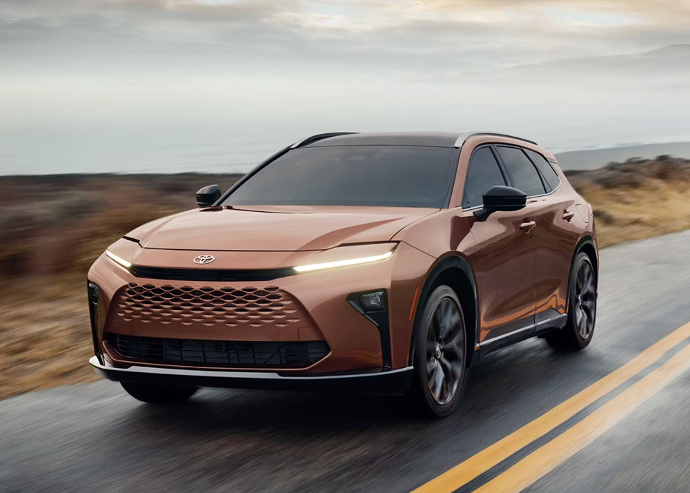 2025 Toyota Crown Signia XLE vs. Limited Powertrain Differences