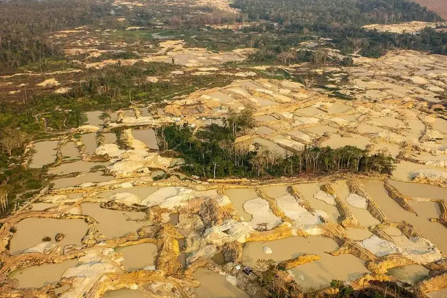 Capa-Garimpo-ilegal-migra-na-Amazonia-e-dispara-na-TI-Sarare-MT-alerta-Greenpeace