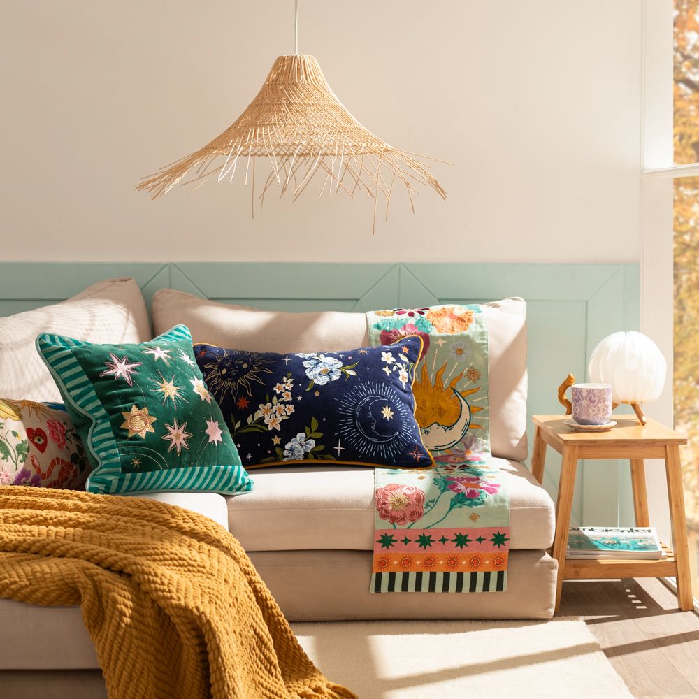 Cojín de algodón bordado 45x45 cm