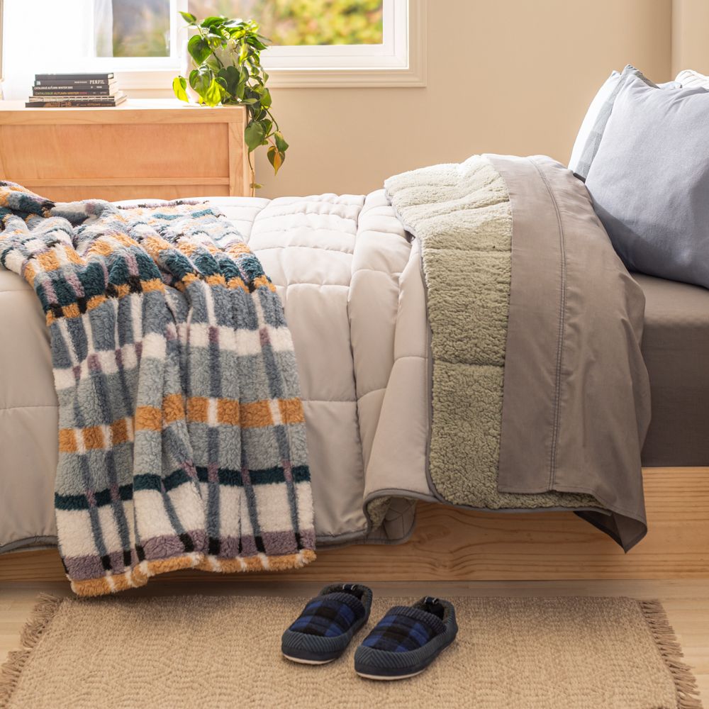 Pantufla de cotelé talla 30 cm