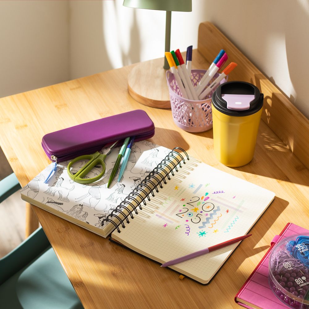 Cuaderno 1/2 oficio 18x3.5x24 cm