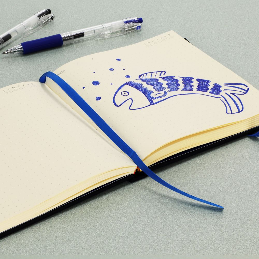 Libreta cuadrada de tela con hojas con puntos 15x15 cm