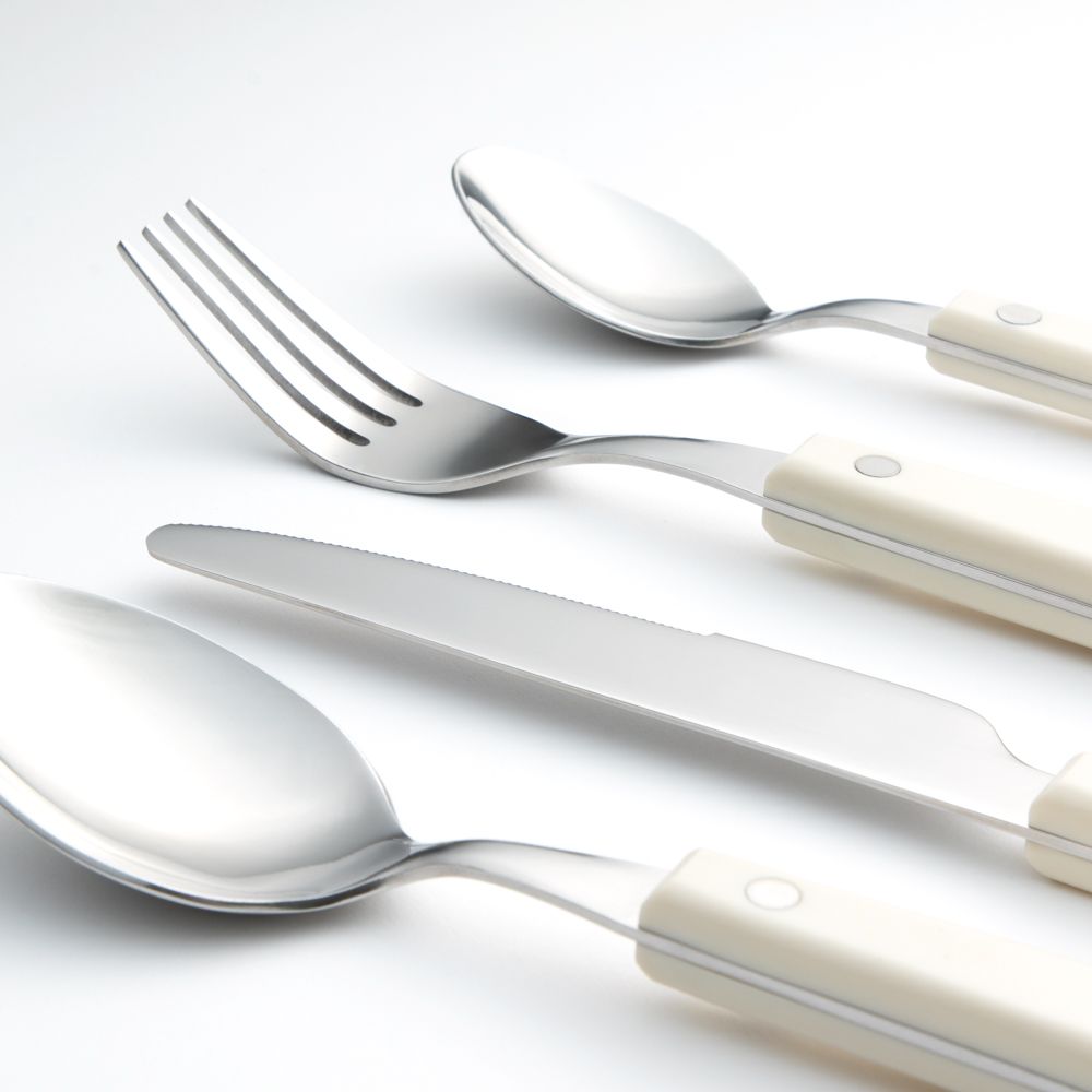 Set de cubiertos con base de color 24 piezas