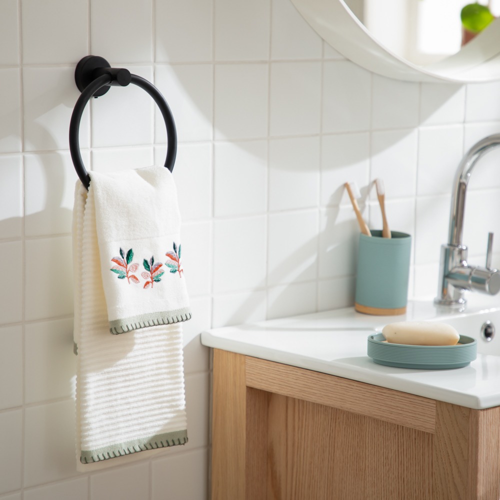 Set 2 toallas de visita bordadas