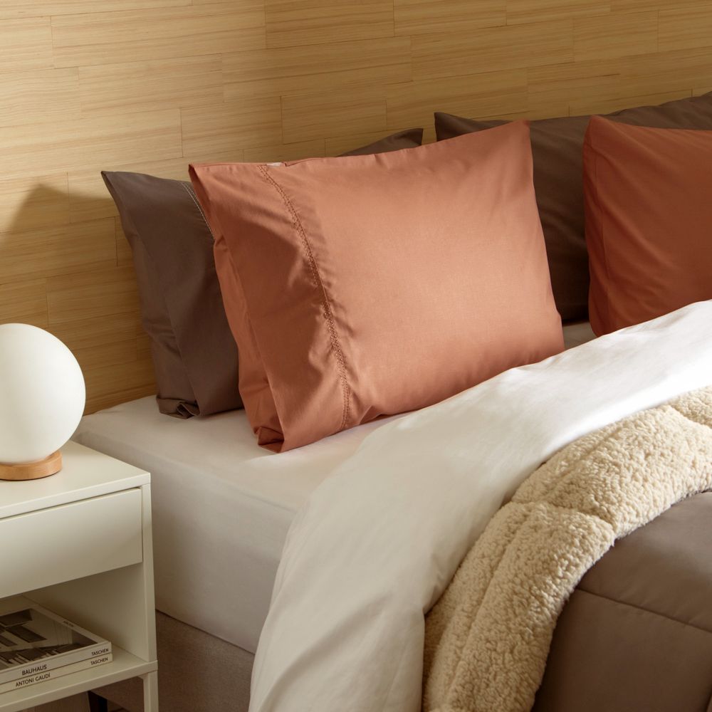 Funda almohada algodón-poliéster liso 144 hilos 50x70 cm