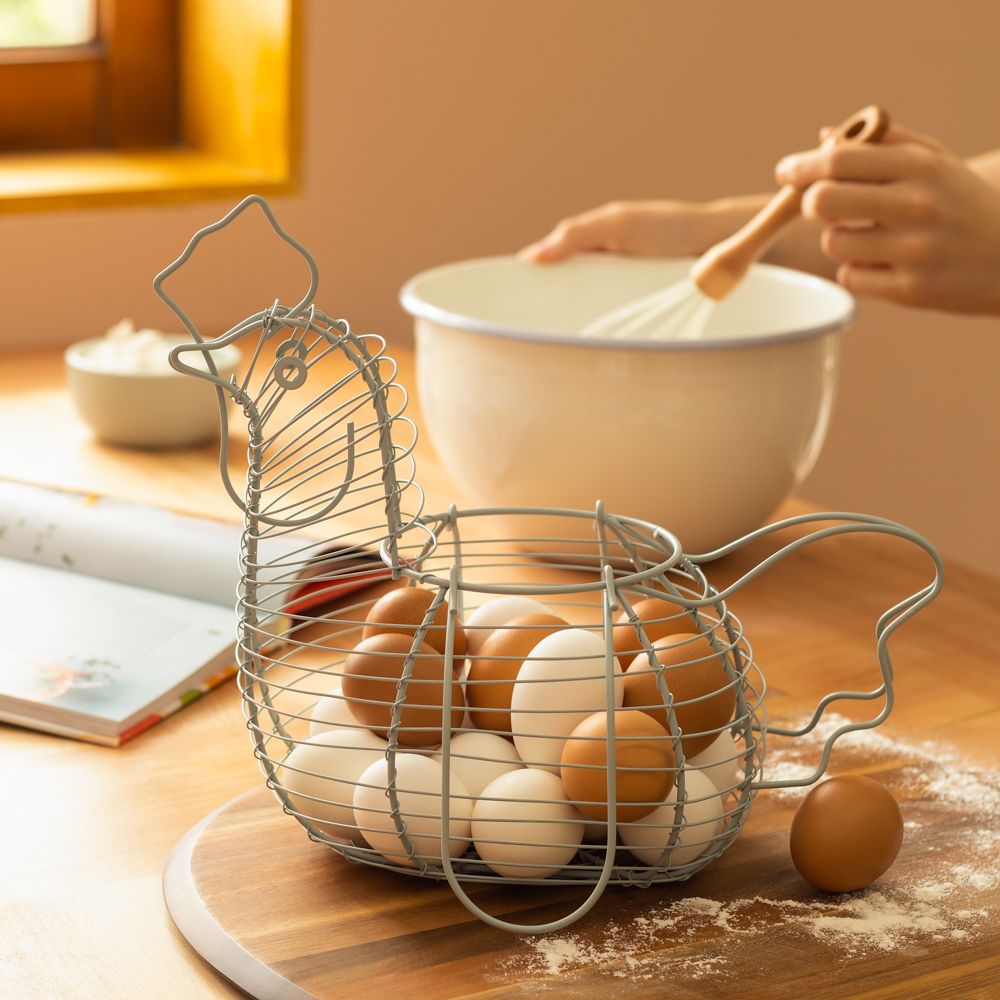 Canasta para huevos con forma de gallina