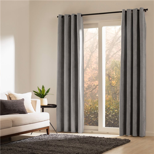 Cortina blackout térmica con ojillos 140x240 cm