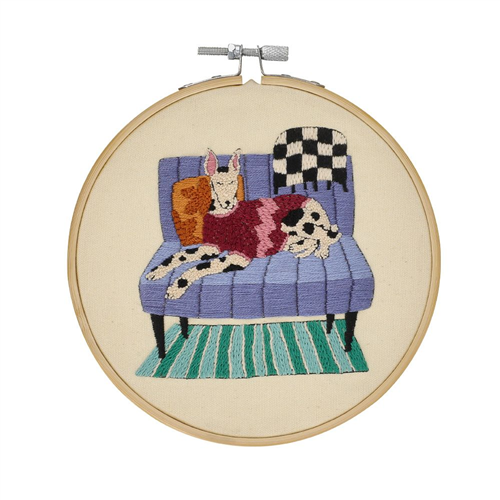 Bastidor de madera con figura para bordar