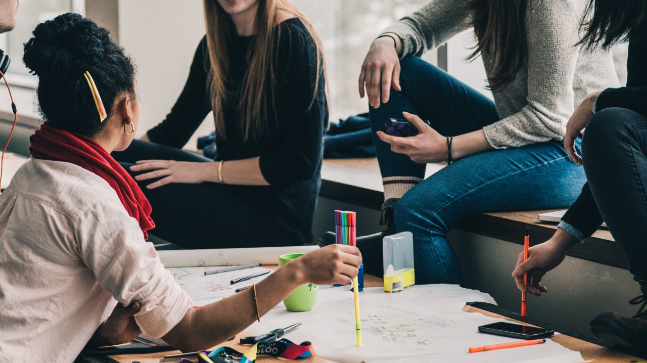 Yellow Arrow Collective Programs for Women Managing stress and anxiety, life purpose, and inner wisdom programs