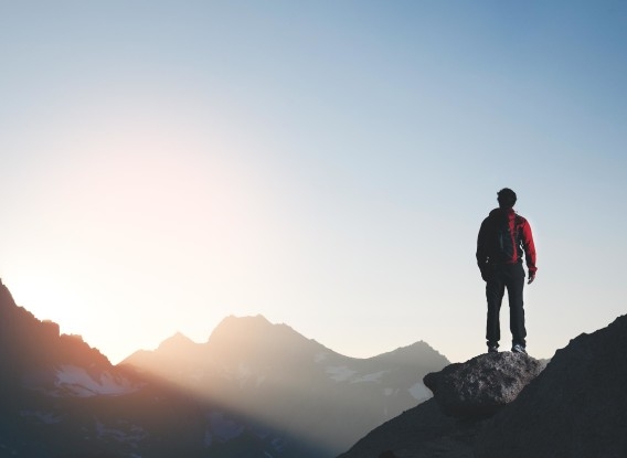A coach will provide you with information and feedback to accelerate changes, master any situation, and achieve your desired outcomes.