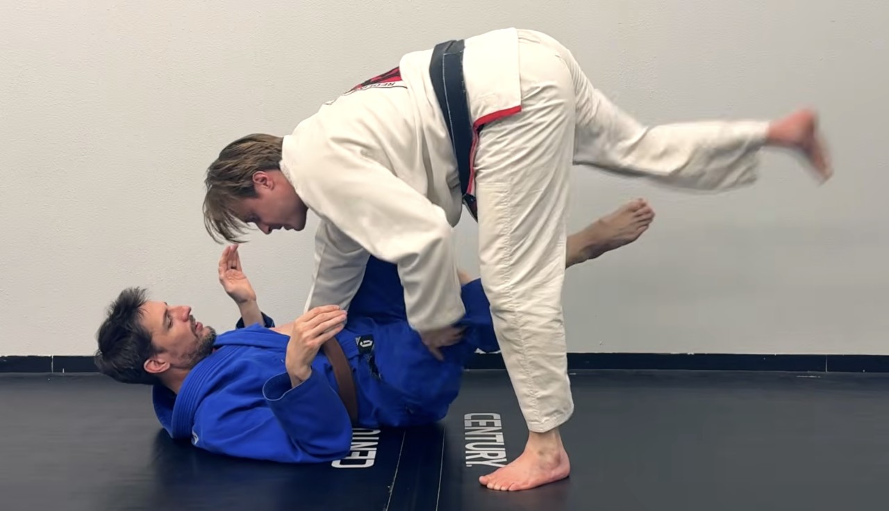 BJJ toreando pass movement