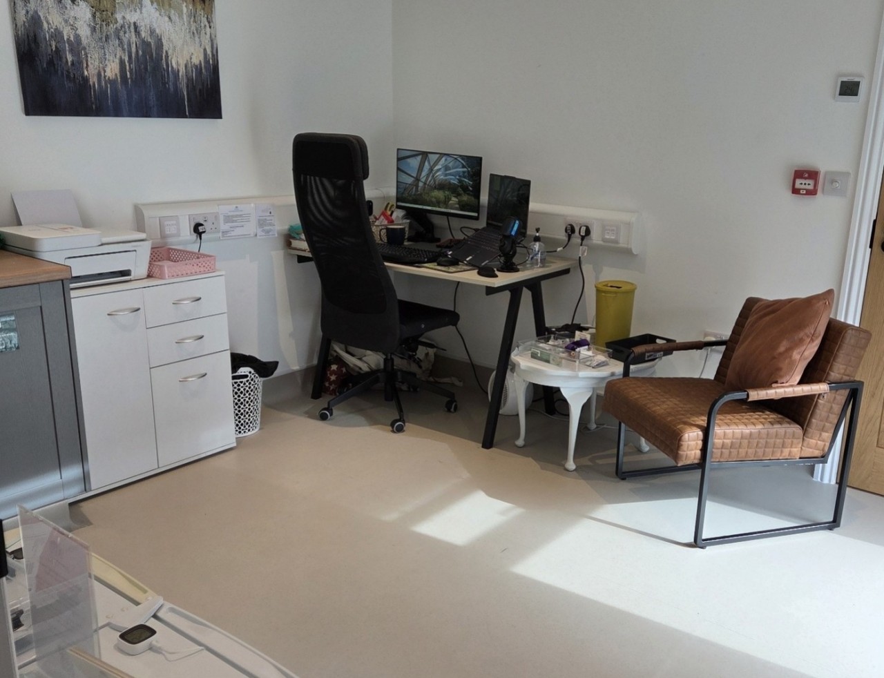 picture of clinic room where you will have your consultation, it's light airy and accessible