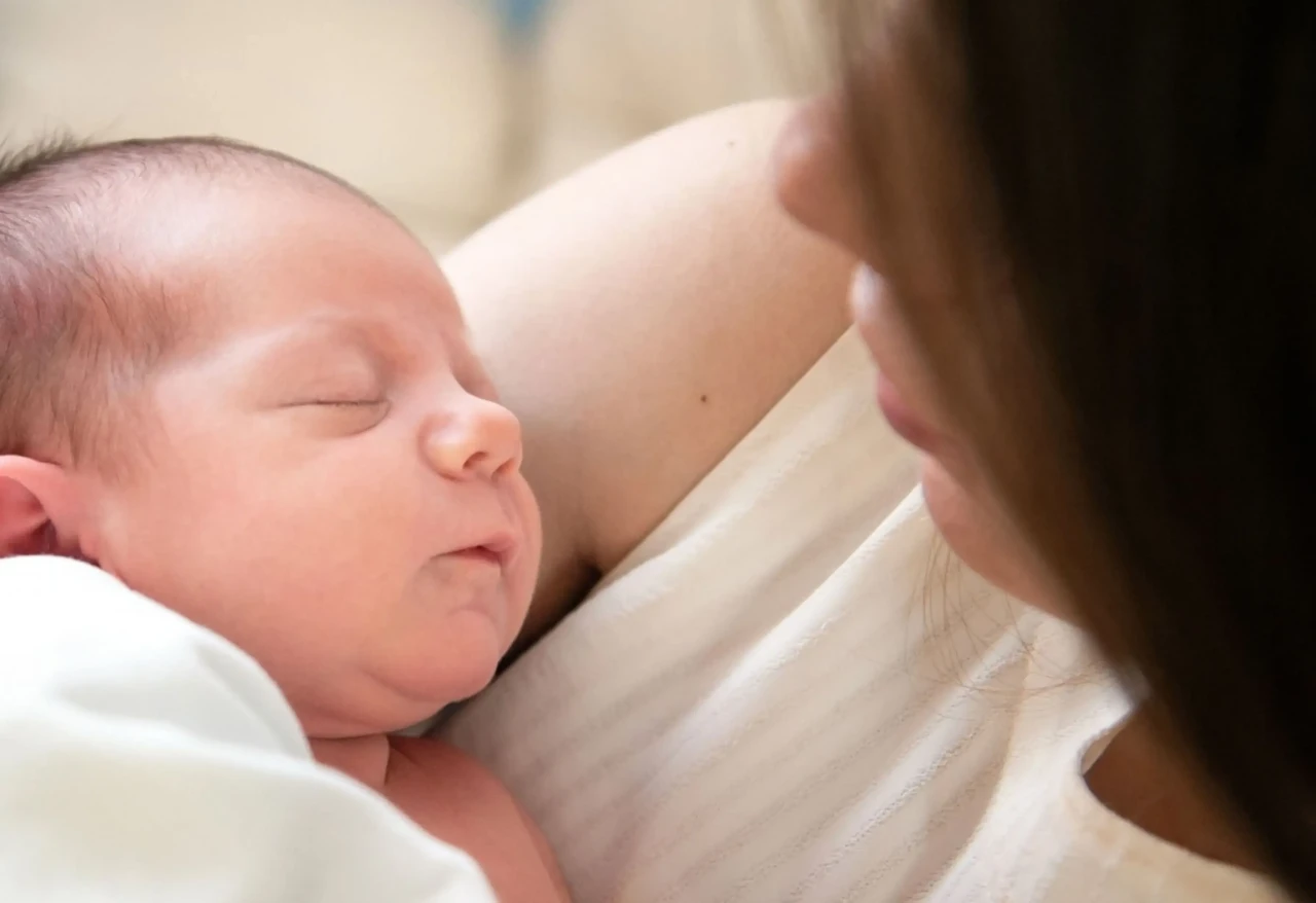 Nagy Péterné Nikolett visszajelzése Adrienn online szülésfelkészítő tanfolyamáról, a dúlai szemlélet fontosságáról.