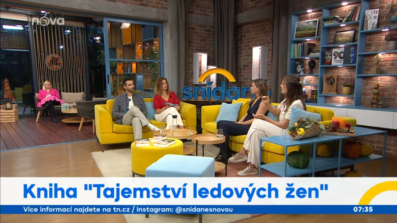 TV Nova 21.11.2025 with Laura and Isa Hof