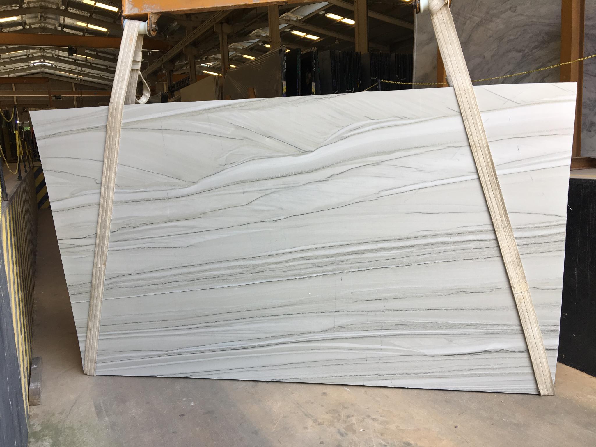 Lote 10738 — Chantilly Quartzite