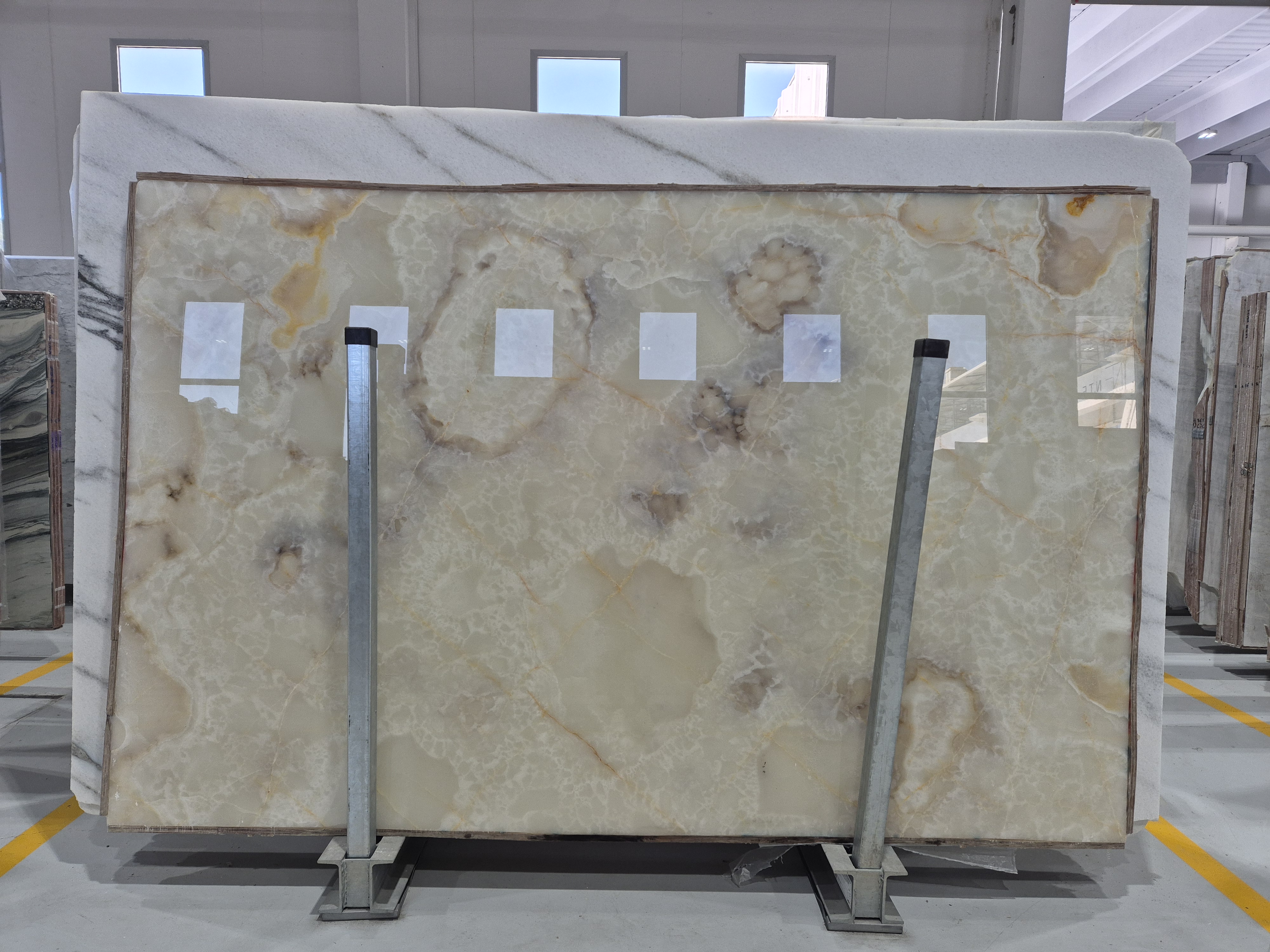 Lot 1447 — Green Onyx