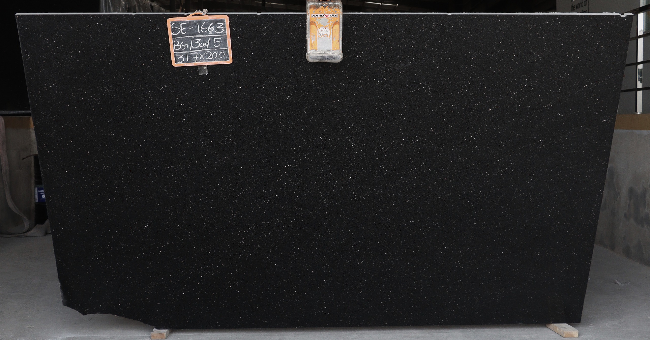 Lote SE1663 — Black Galaxy