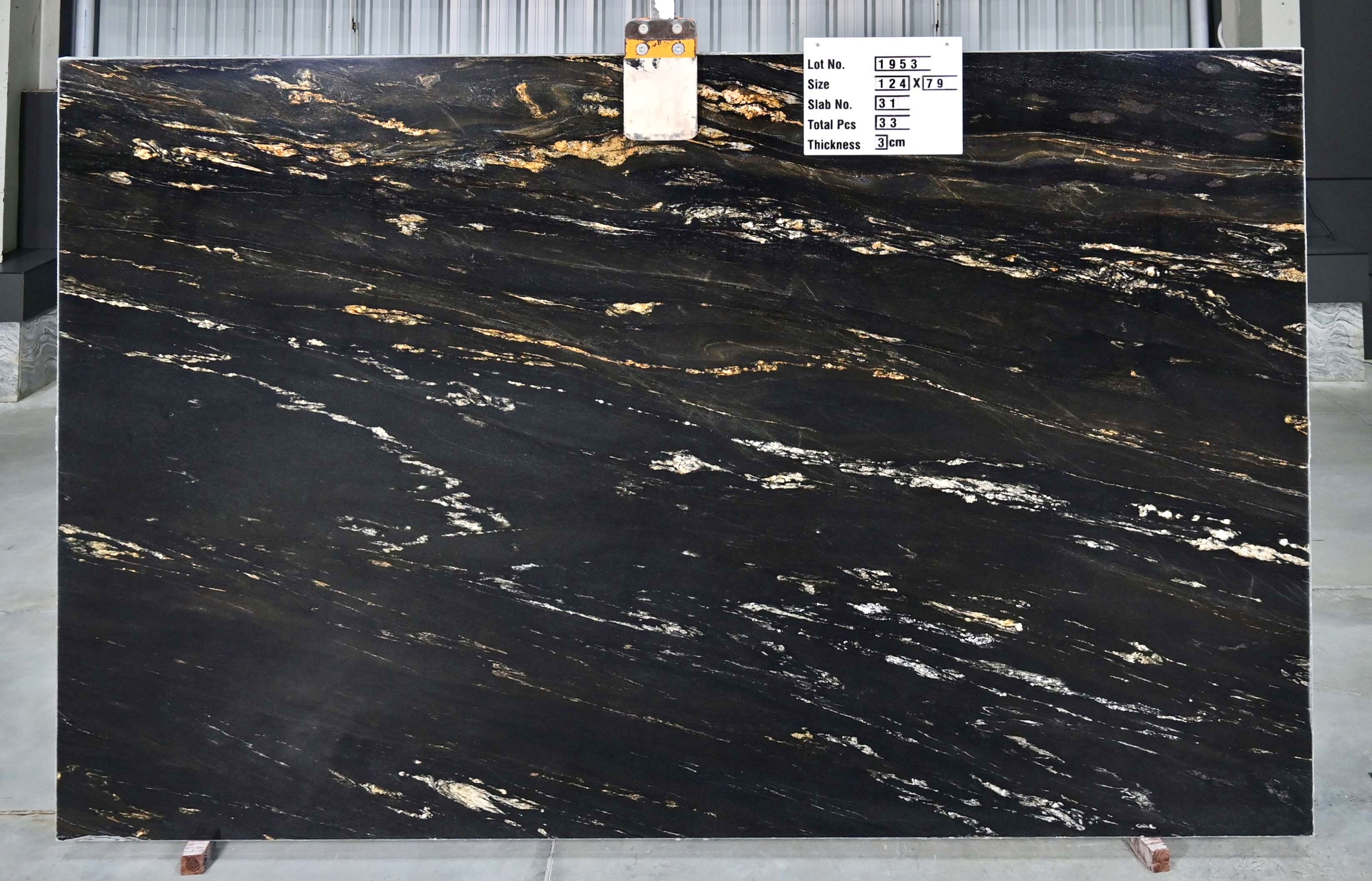 Lot 1953 — Tuxedo Black
