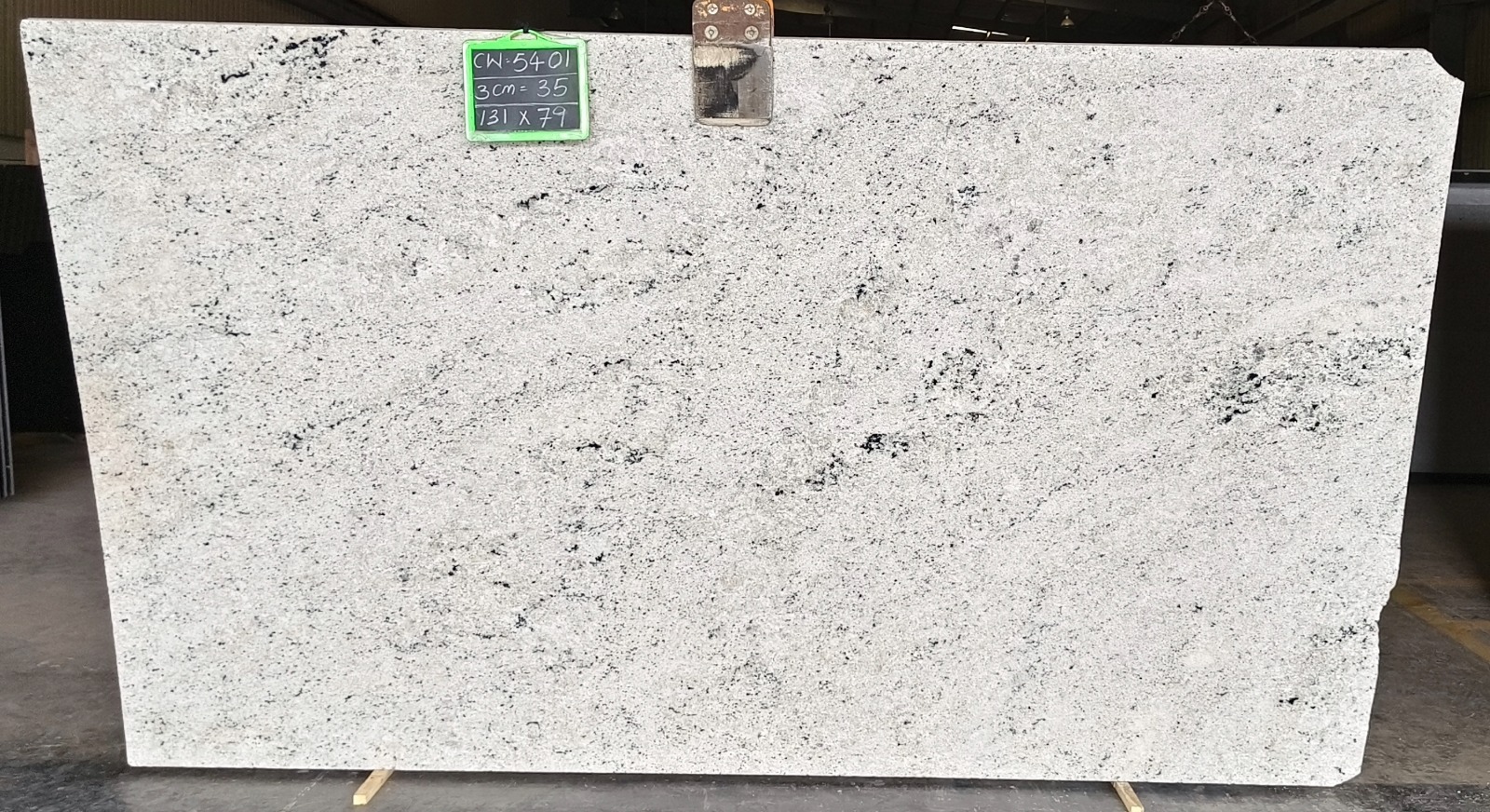 Lote 5401 — Colonial White Dual Finish (Polish / Leather)