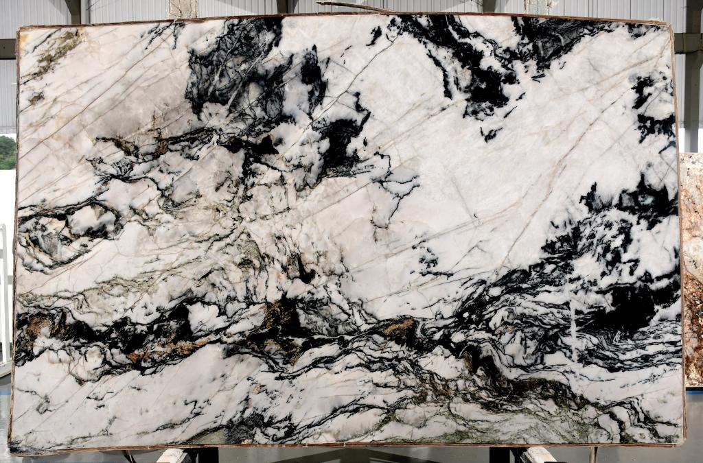 Lote BA0341 — Crystal Venato Quartzite