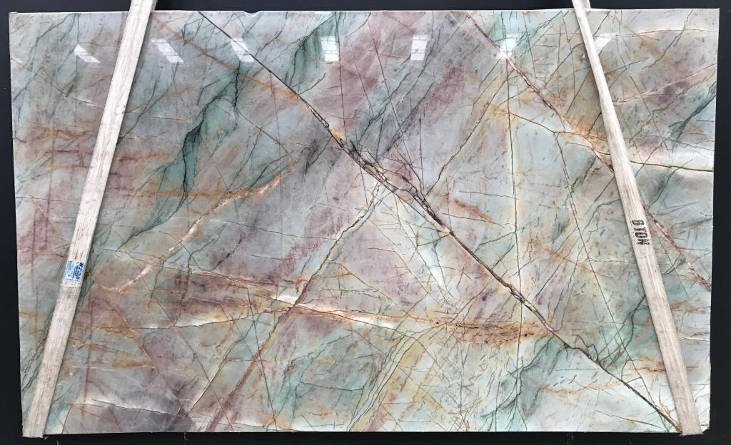 Lote 14201 — Aurora Borealis Quartzite
